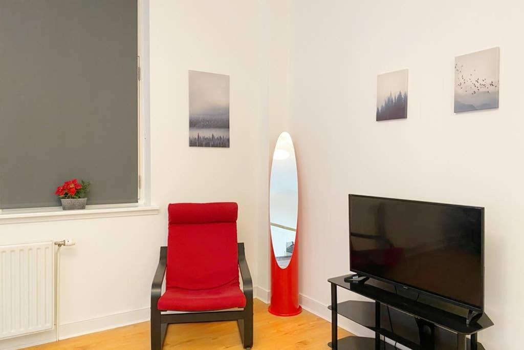 Cozy Nights - Ibrox Street Apartment Глазгоу Екстериор снимка