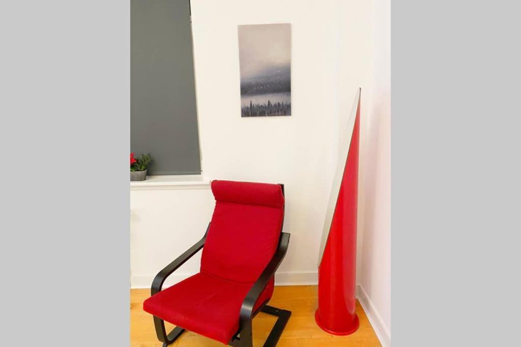 Cozy Nights - Ibrox Street Apartment Глазгоу Екстериор снимка